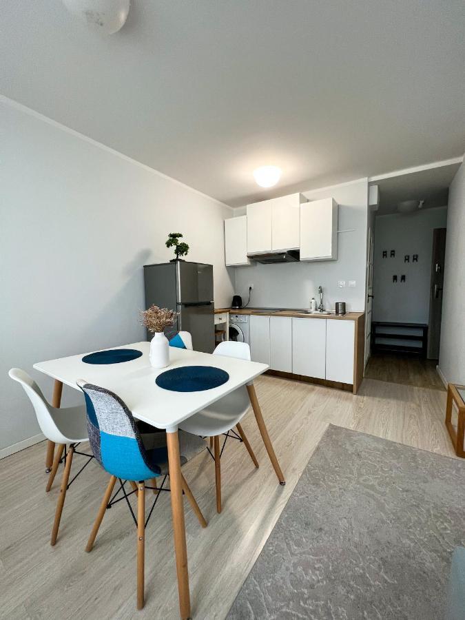 Przytulna Kawalerka Apartment Warsaw Exterior photo